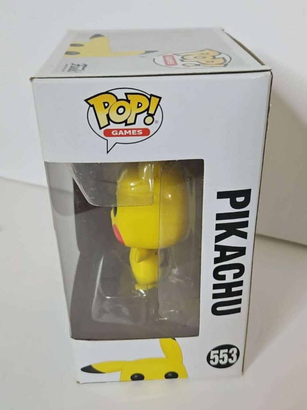 Pokémon Fan Bundle: Pikachu Funko Pop! #553 + 2 Little Golden Books - Picture 6 of 9